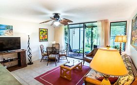 Elegant Turtle Bay Condo